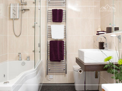 Облицовка плиткой ванны, ремонт санузла