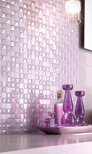 Декоративная укладка мозаики в ванной